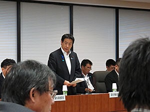 平成28年度厚生労働大臣との定期協議の様子